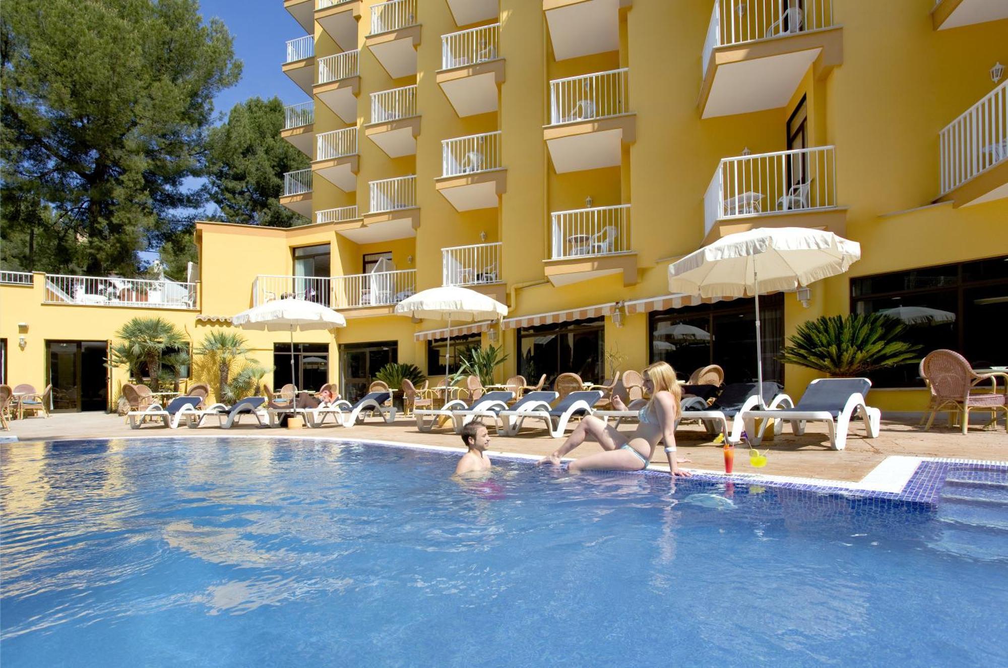 Hotel Morlans Peguera Exterior photo